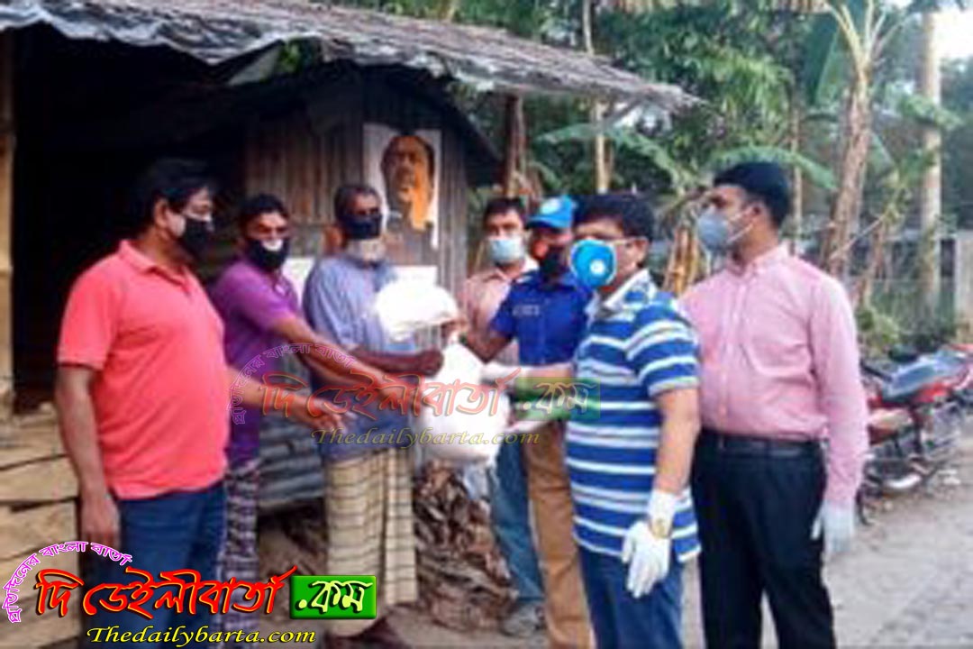 চুয়াডাঙ্গায় করোনাভাইরাস মোকাবিলায় ত্রাণ সামগ্রী বিতরণ